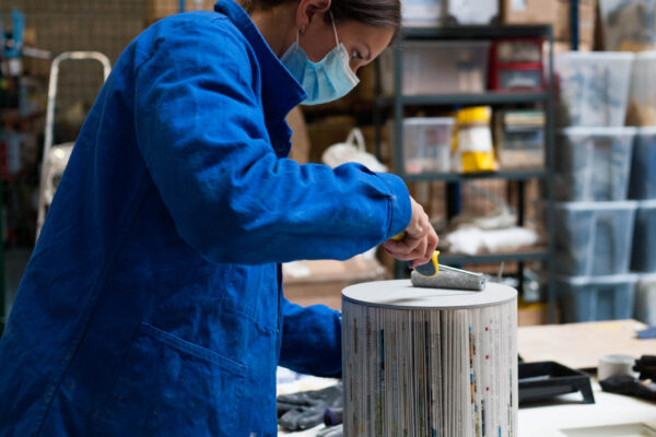 tabouret upcyclé en papier